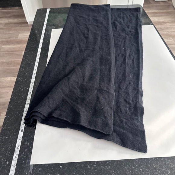 C by Bloomingdale's Scarf Womens OS Black 100% Cashmere Knit Wrap Scarf - Picture 5 of 6